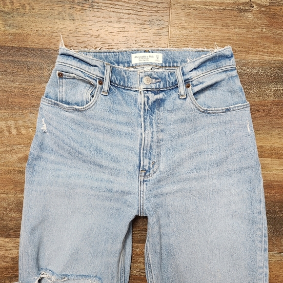 ABERCROMBIE & FITCH THE 90’S STRAIGHT ULTRA HIGH RISE CURVE LOVE JEANS SIZE 4 - Picture 4 of 8